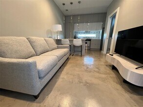 2108 Tillery St in Austin, TX - Building Photo - Building Photo