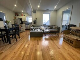 721 Parker St in Boston, MA - Building Photo