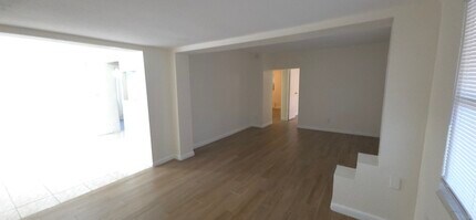 6559 Bougainvilla Ave S in St. Petersburg, FL - Building Photo - Building Photo