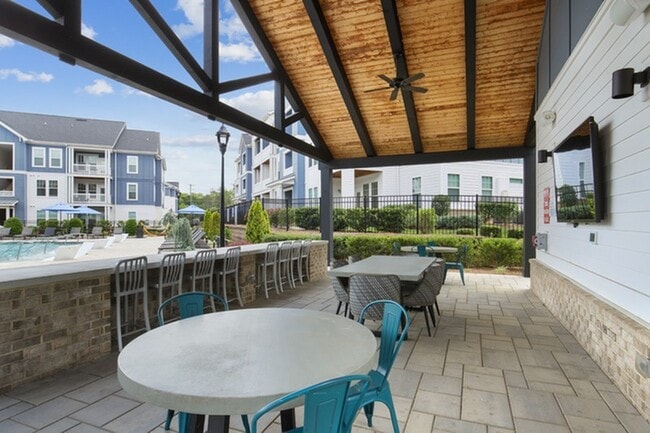 Lantower Garrison Park in Charlotte, NC - Building Photo - Building Photo