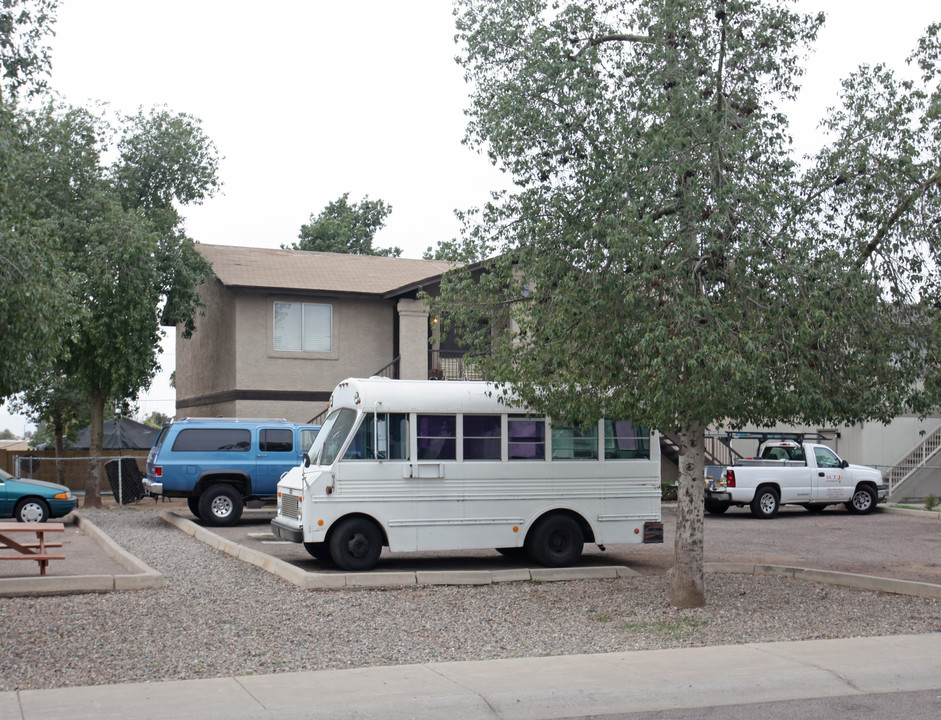 7126 N 66th Ave in Glendale, AZ - Building Photo