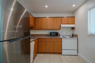 7920 Camino Real in Miami, FL - Building Photo - Building Photo