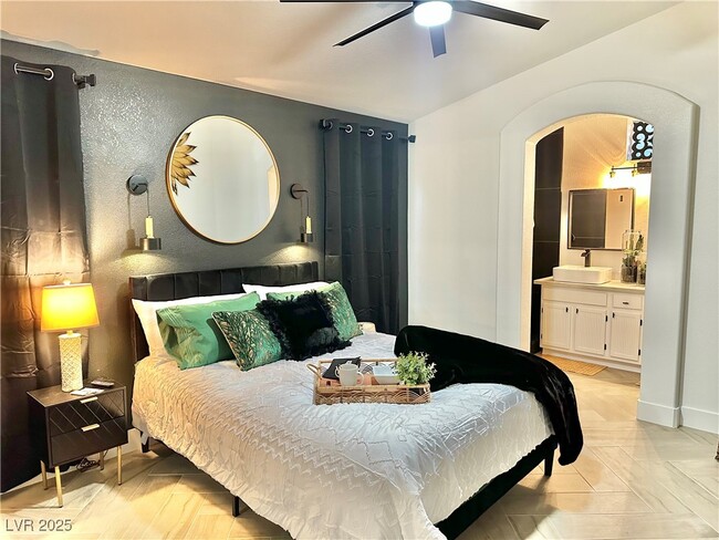 property at 1724 Pinion Mesa Ct