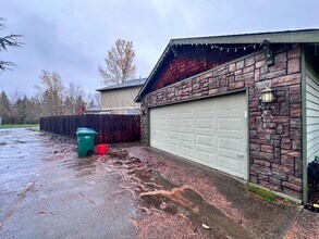 12418 SE Mountain Sun Dr in Clackamas, OR - Building Photo - Building Photo