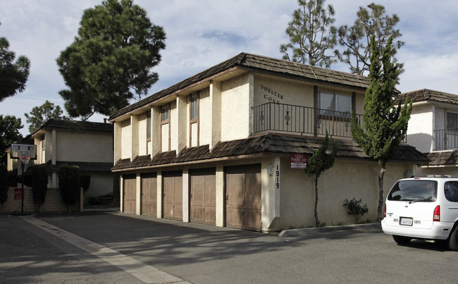 Shelter Cove in Costa Mesa, CA - Building Photo - Building Photo