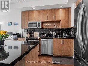 120 Homewood Ave in Toronto, ON - Building Photo - Building Photo