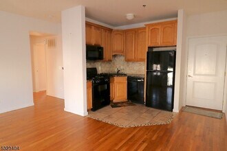 47-49 Union St, Unit 1F in Newark, NJ - Building Photo - Building Photo