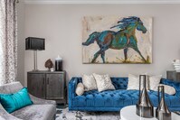 Spacious Living Room View - Oxmoor Apartments - Oxmoor Apartamentos in Louisville, Kentucky