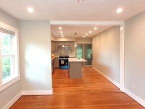 12 Park Pl in Arlington, MA - Building Photo - Building Photo