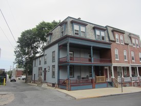 17 S Walnut St Apartments