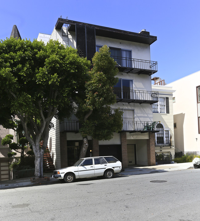 1614 Vallejo St in San Francisco, CA - Building Photo