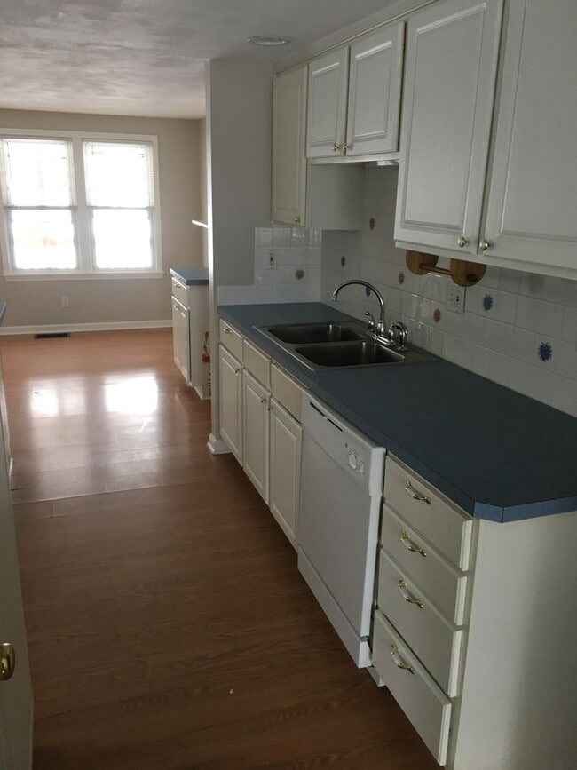 property at 108 Sunnybrook Dr