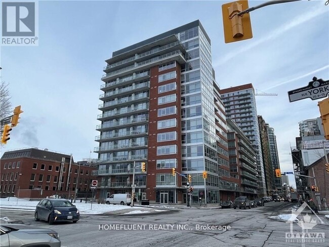 property at 180 York St