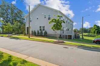 3124 Garner Rd in Raleigh, NC - Foto de edificio - Building Photo