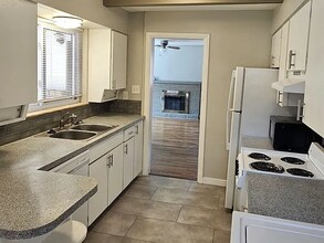 1360 Otis St in Lakewood, CO - Building Photo - Building Photo