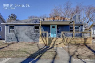 808 W Daniel St