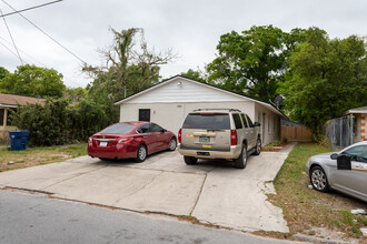 9506 N 13th St in Tampa, FL - Building Photo - Other