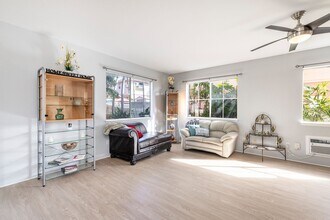 94-200-200 Iokoo Pl in Waipahu, HI - Building Photo - Building Photo