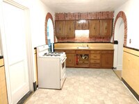 193 Zerby Ave, Unit 2L photo'