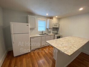 617 S Fort Ave in Springfield, MO - Building Photo - Building Photo