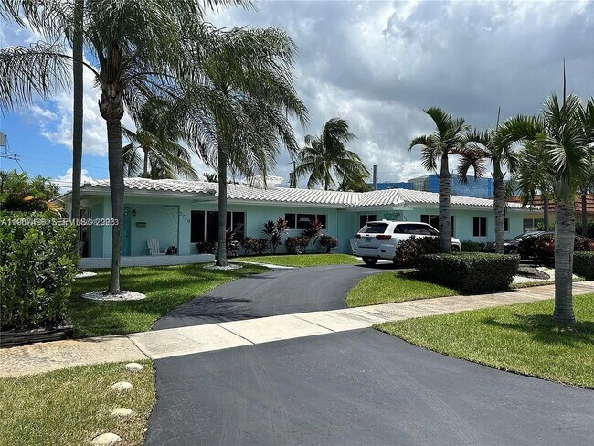 3790 Polk St in Hollywood, FL - Building Photo - Building Photo