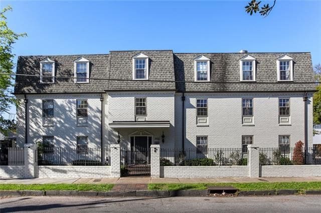 property at 1532 St Andrew St