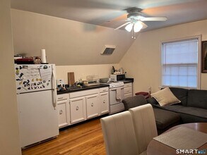 28 7th St, Unit 56 in Stamford, CT - Building Photo - Building Photo