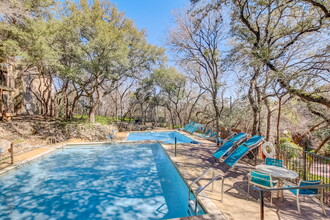 Waters at Barton Creek in Austin, TX - Foto de edificio - Building Photo