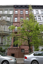 53 W 74th St in New York, NY - Building Photo - Building Photo