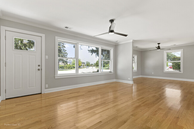 8331 W Gunnison St in Norridge, IL - Building Photo - Building Photo