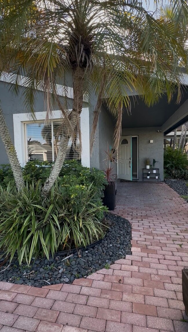 963 NW 89th Ave, Unit 51 in Plantation, FL - Foto de edificio - Building Photo