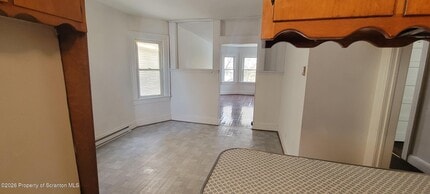 805 Monroe Ave in Scranton, PA - Building Photo - Building Photo