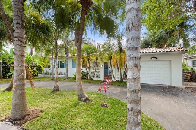 5614 San Vicente St in Coral Gables, FL - Building Photo - Building Photo