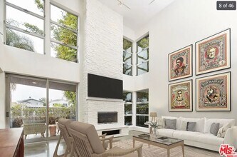 4430 Lindblade Dr in Los Angeles, CA - Building Photo - Building Photo