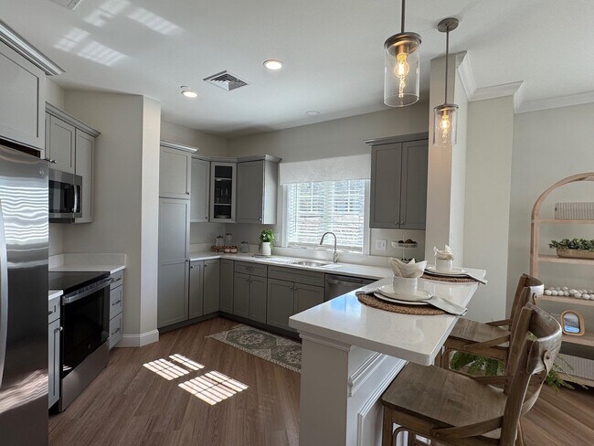 74 Rockingham Rd in Derry, NH - Building Photo - Building Photo