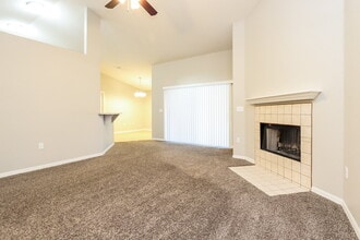 5800 Driftwood Dr in Winter Haven, FL - Foto de edificio - Building Photo