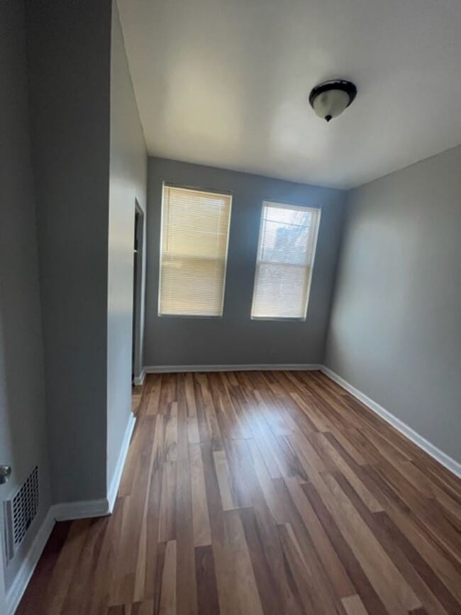 property at 4423 N Cleveland St