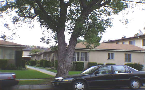 47-49 N Craig Ave in Pasadena, CA - Foto de edificio