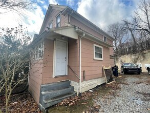 2125 7th St SW in Akron, OH - Building Photo - Building Photo
