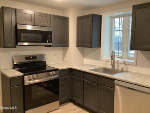 535 Congress St in Troy, NY - Building Photo - Building Photo