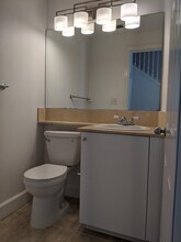 166 Moorings Dr in Lantana, FL - Building Photo - Building Photo