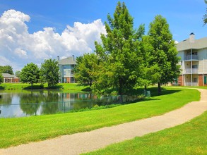 Cypress Lake Apartments in Biloxi, MS - Building Photo - Building Photo