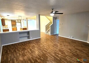 1715 Mountain Brook in Schertz, TX - Building Photo - Building Photo