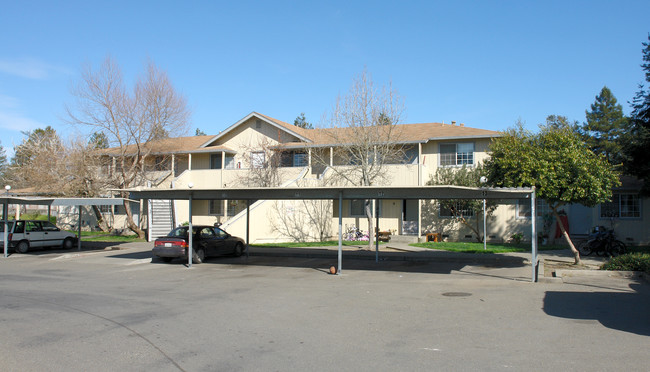 3246 Newmark in Santa Rosa, CA - Building Photo - Building Photo