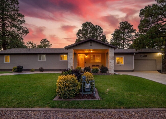 property at 620 N 1st Pl