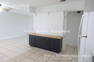 5316 Malamin Rd in North Port, FL - Building Photo - Building Photo