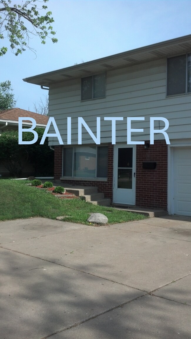 property at 2303 W Bainter Ln