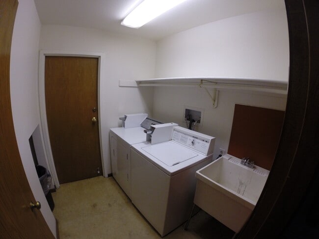 1231 23rd Ave, Unit A in Fairbanks, AK - Building Photo - Building Photo