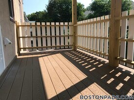 62 Union St, Unit 2 in Boston, MA - Building Photo