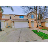 7570 N Trellis Cir in Fresno, CA - Building Photo